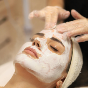 Taller de tractaments facials casolans